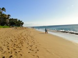 Picture of Kaanapali Beach in Maui, Hawaii.