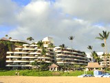 Picture of the Sheraton Hotel and Resort in Kaanapali, Maui, Hawaii.