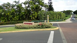 Picture of turnoff to Oneloa Beach at Ironwood Lane on Maui, Hawaii.