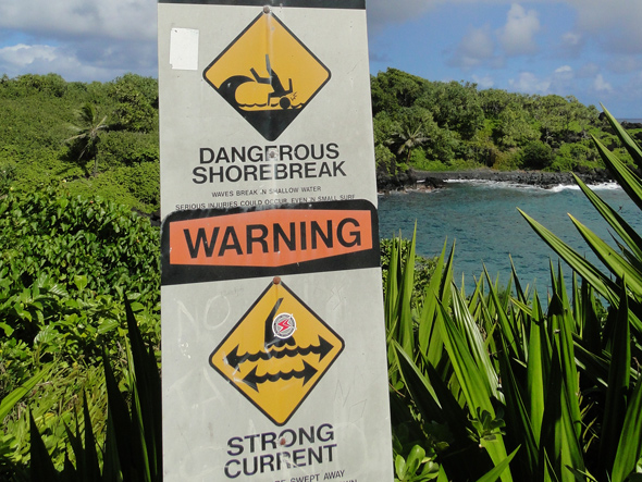 Dangers at Waianapanapa Black Sand Beach