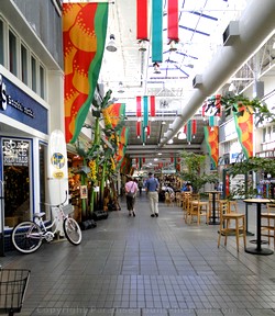 Picture of the Lahaina Cannery Mall interior on Maui, Hawaii.