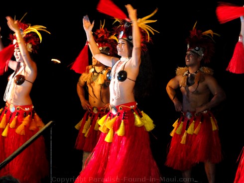 Grand Wailea Luau group hula performance.