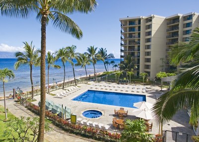 Picture of the ocean front pool at the Aston Kaanapali Shores condo rentals in Maui.