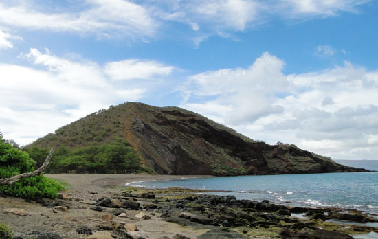 Oneuli Beach in Makena, Maui