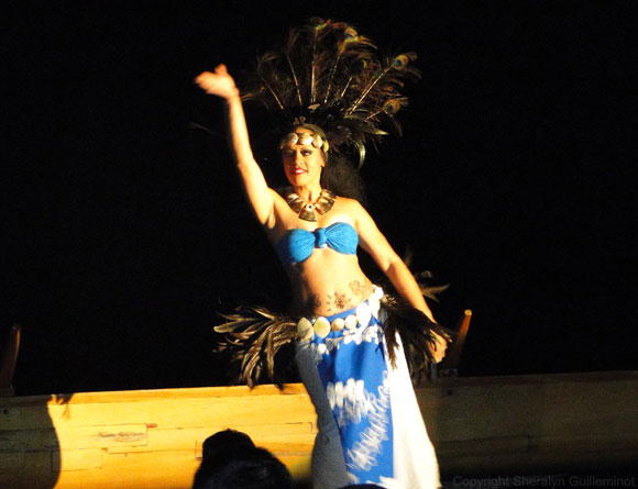 Solo hula at Royal Lahaina Luau