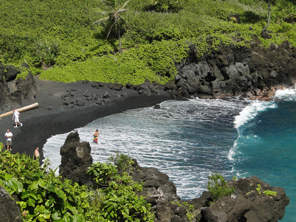 Waianapanapa Black Sand Beach Maui