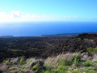 drive to Hana via southern route view of ocean and dried lava on coast